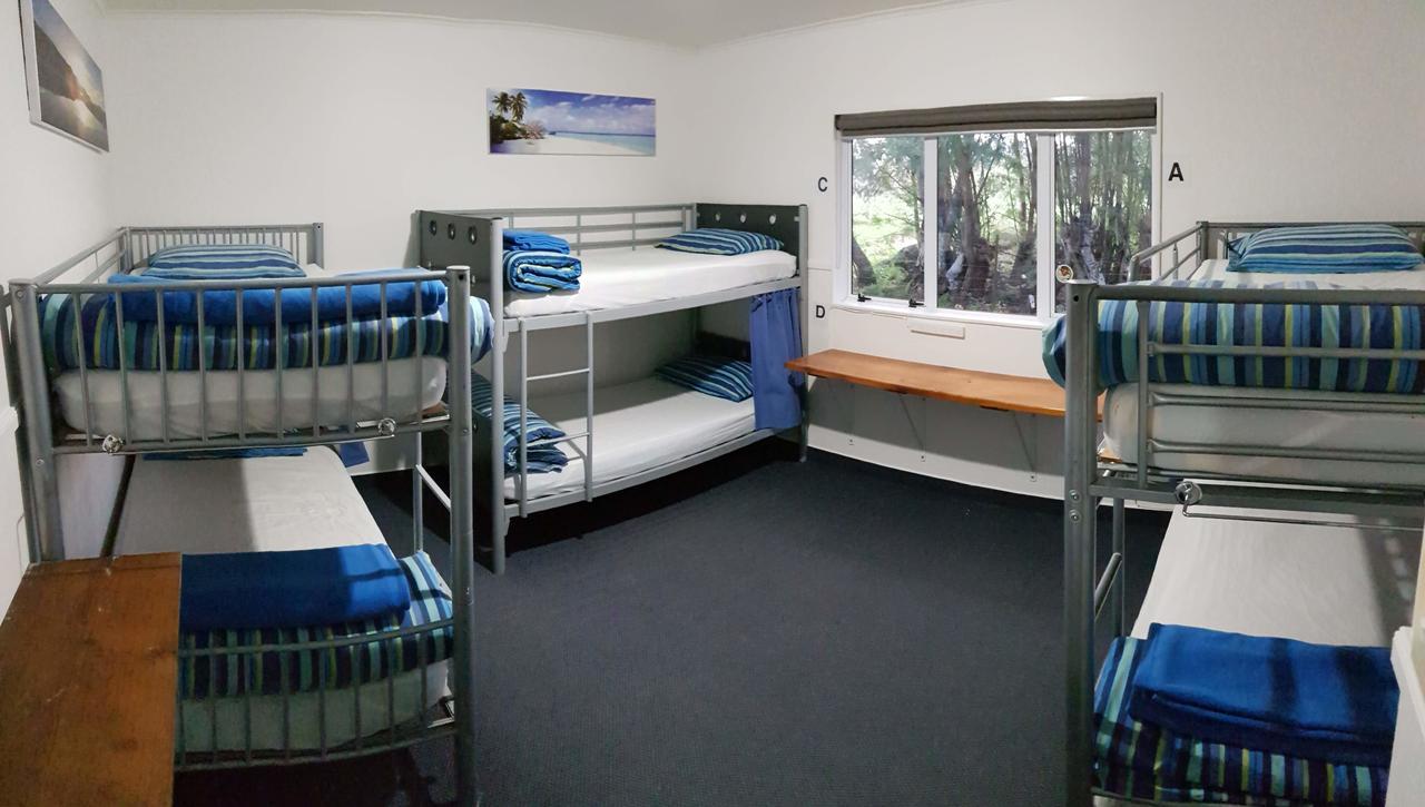 Happy Apple Backpackers Hostel Motueka Exterior photo